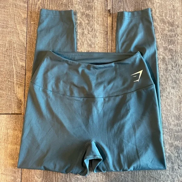 Women’s Gymshark Leggings Size Small - Picture 2 of 6